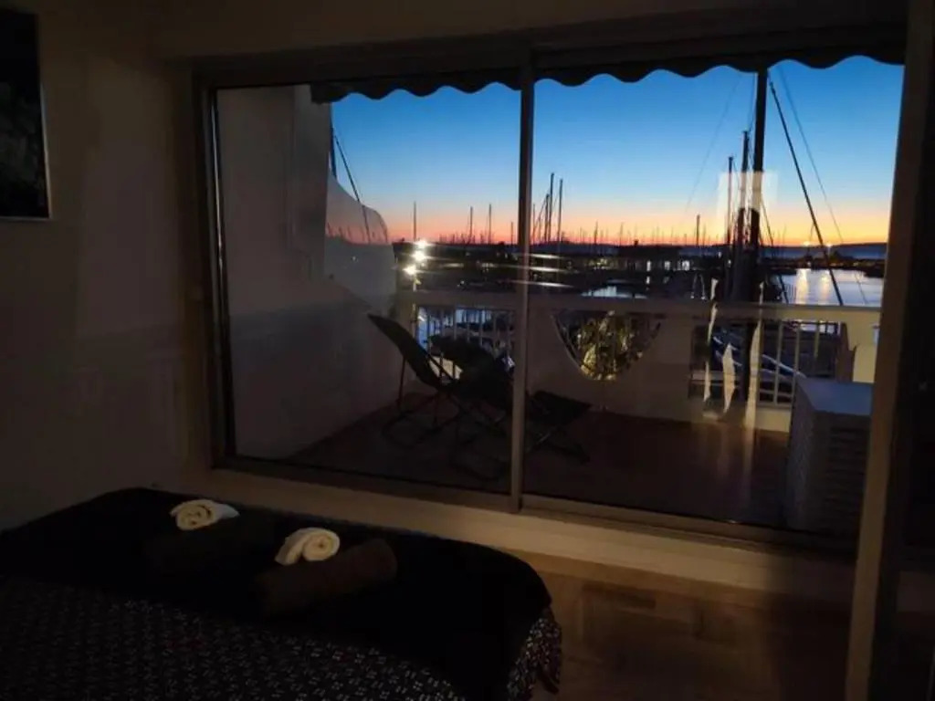 Classé 3 étoiles - Magnifique vue sur le port
