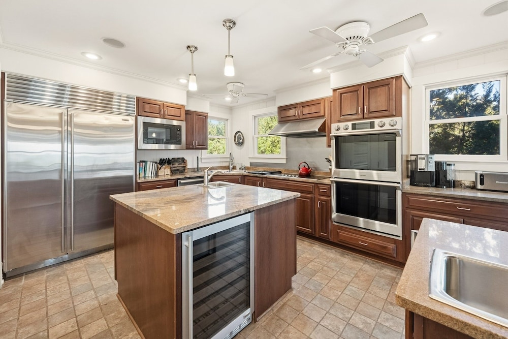 Safari Sands 9 Bedroom Home