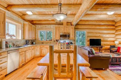 Skiing Bear Chalet