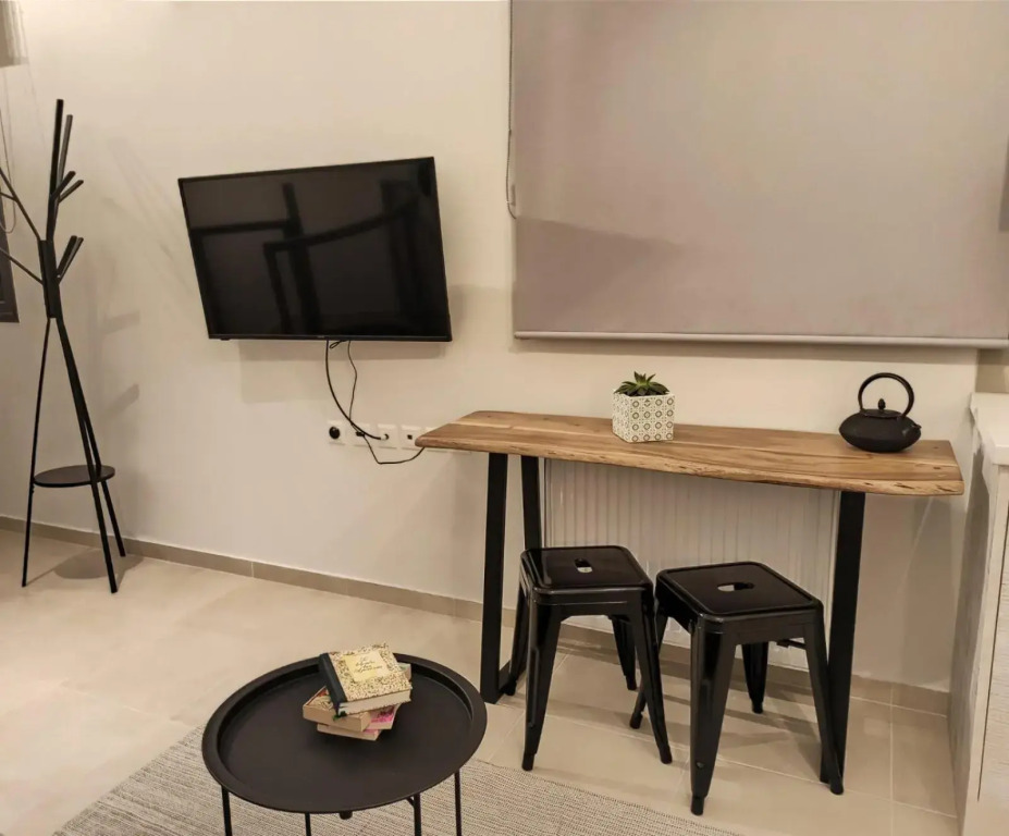 Stylish Ground Floor Maisonette