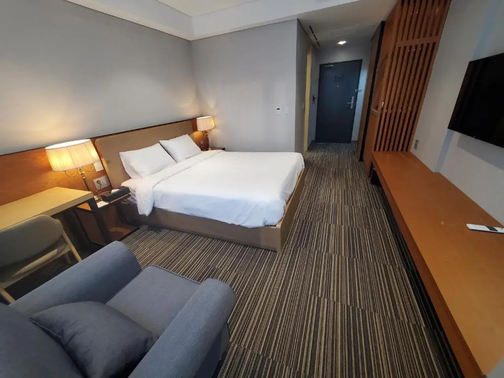 Hotel Tour