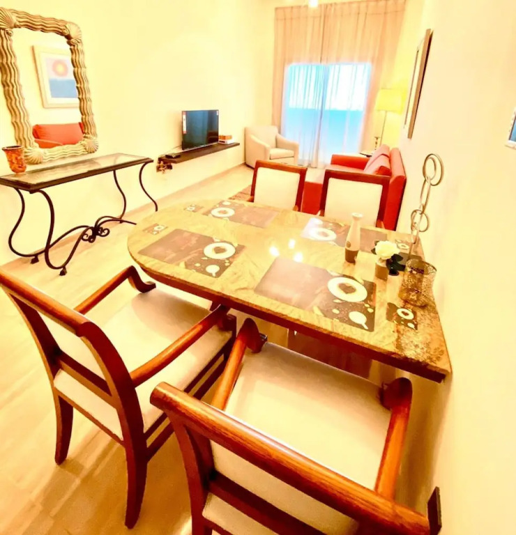 Cosy & Cute 2bedroom Dubai Tasaheel
