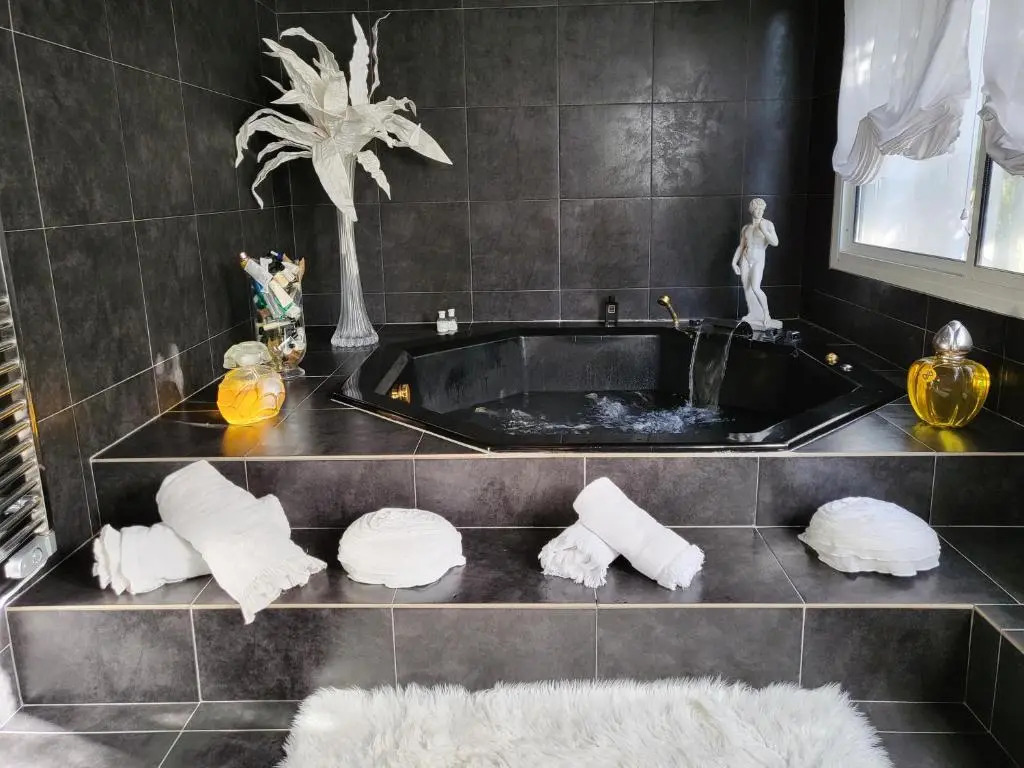 Villa Petra Bianca 8 chambres 16 pers À proximité de la Marina de Bonifacio Piscine Chauffée