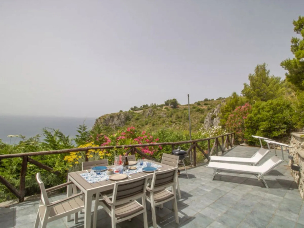 Holiday Home Fisherman Cove by Interhome
