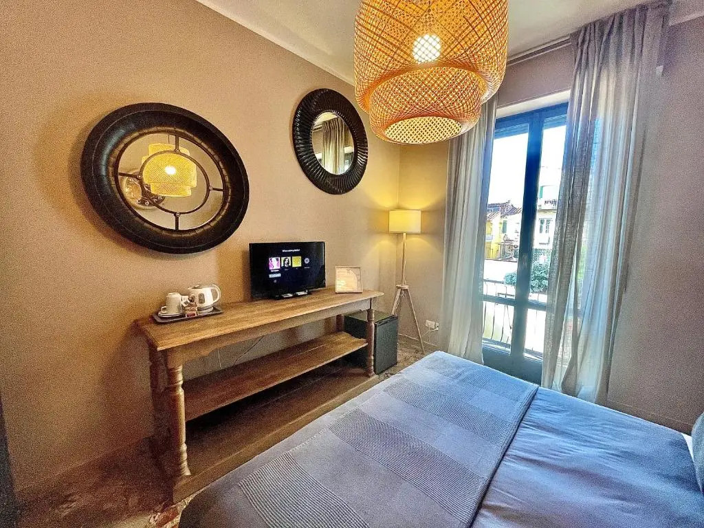 BOBOTEL URBAN Guesthouse