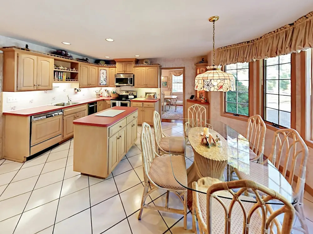 49 Brooks Rd Home