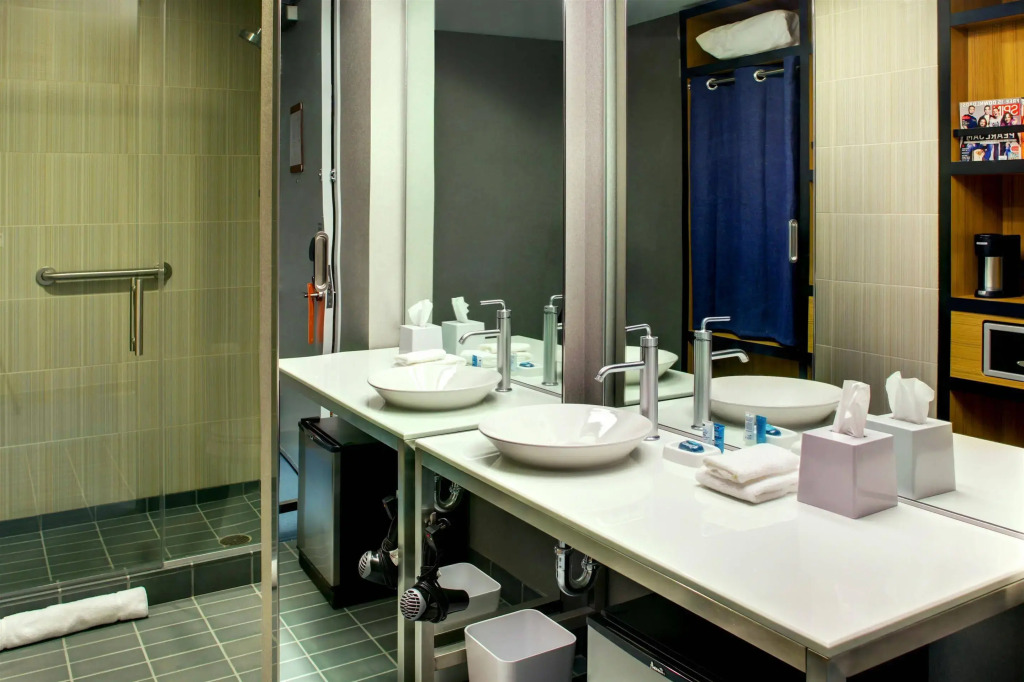 Aloft Leawood-Overland Park