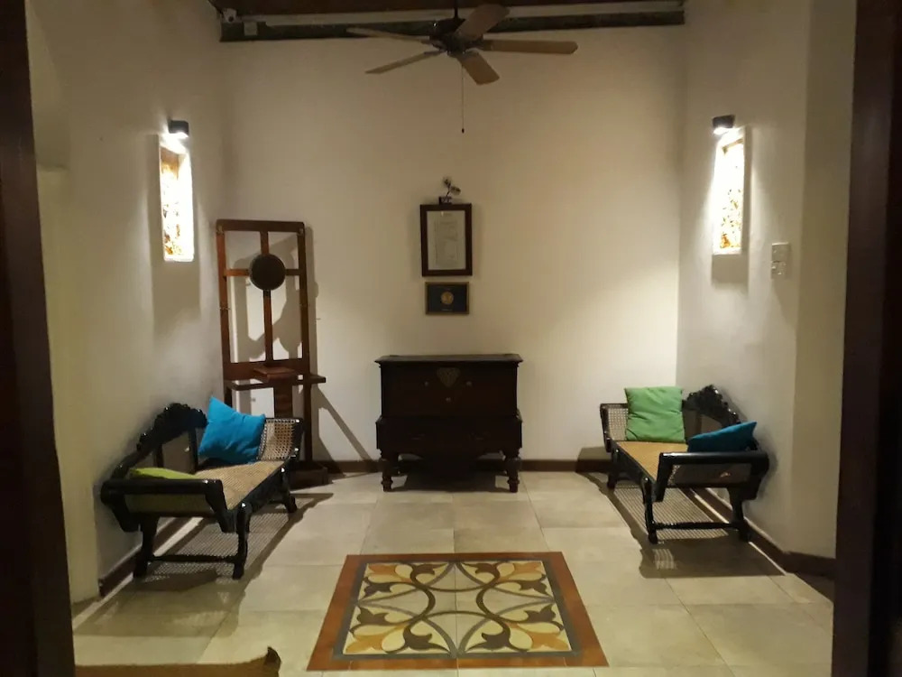 Villa Razi