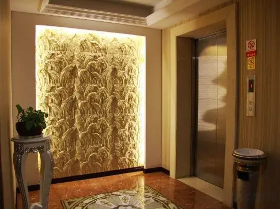 Xi Xi Holiday Hotel