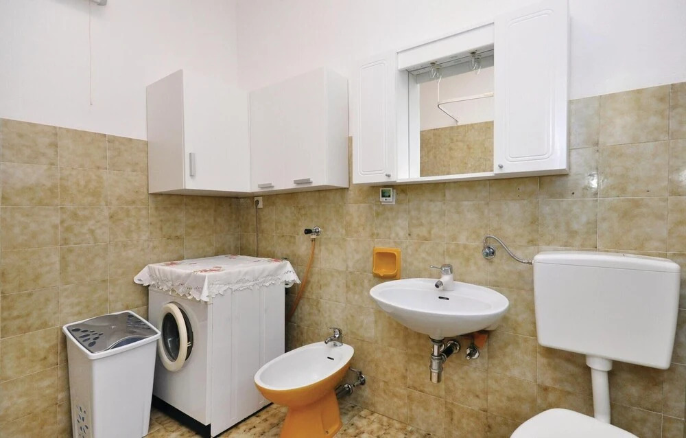 Beautiful Apartment in Lokva Rogoznica With 2 Bedrooms and Internet