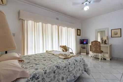 Palm Lodge