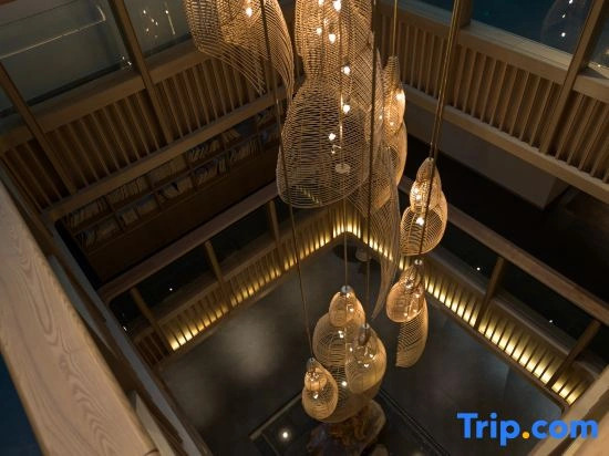 Tengchong Banshan Hot Spring Jingscape