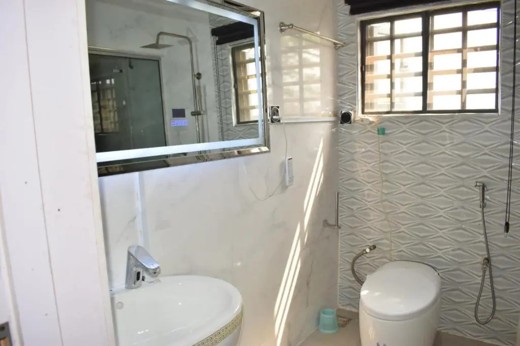 Grand Duplex Style 3 Bedroom Apartment
