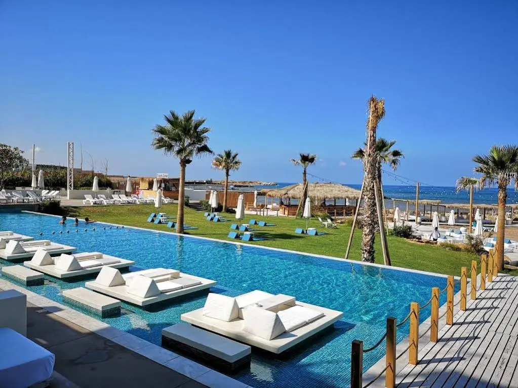 La Siesta Hotel & Beach Resort