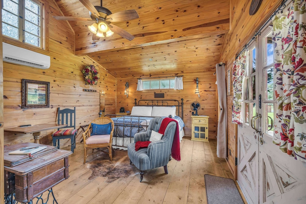 Cabins Out Back-nest