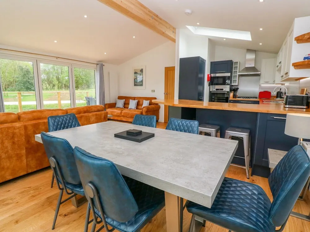 21 Meadow Retreat