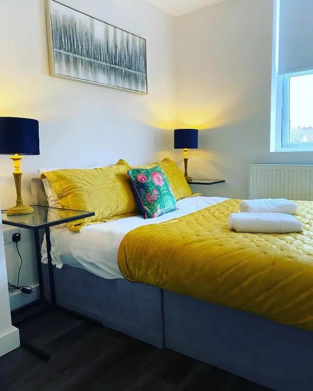 Air Host and Stay - Lewbry House Apartments, Liverpool, UK