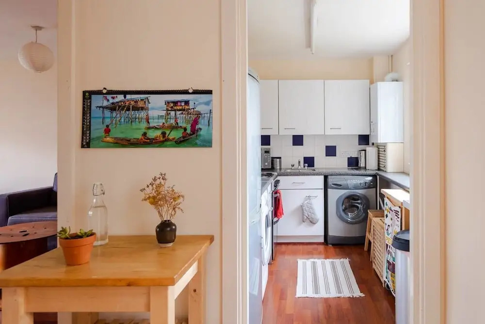 A Cosy 1 Bedroom Flat With a Balcony
