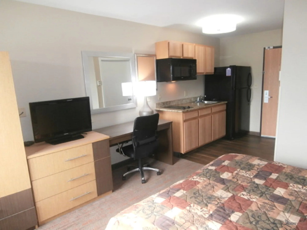 Studio 6 Lenexa - Overland Park