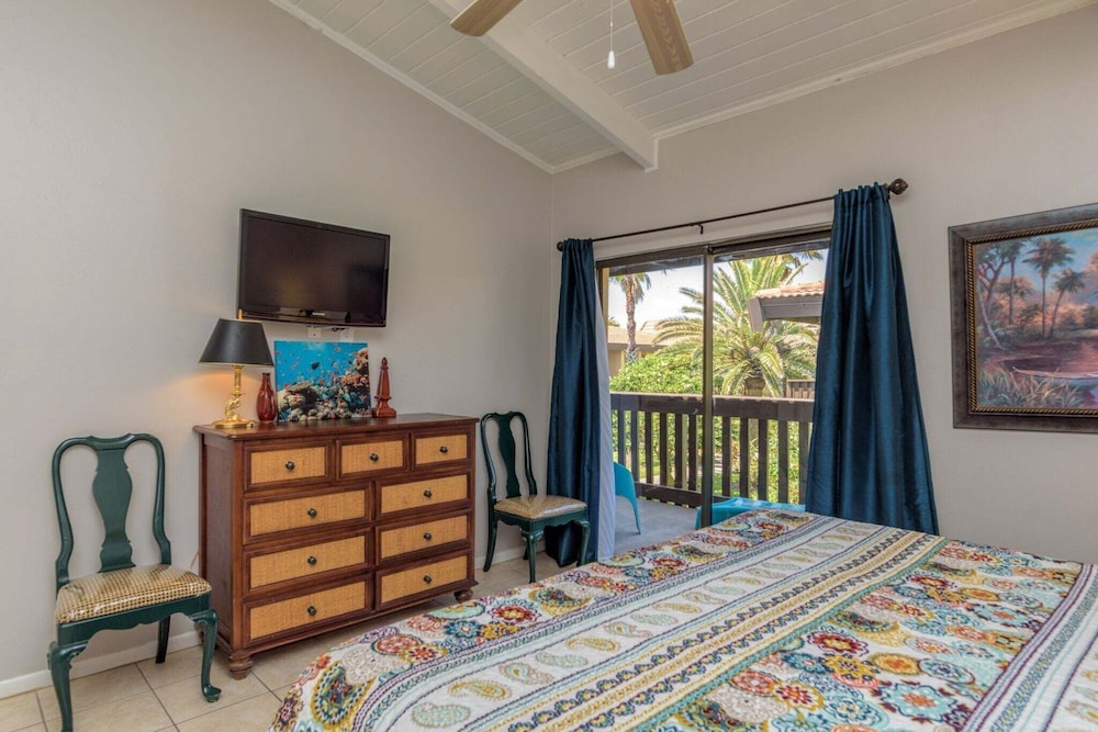 Beachfront 3br Condo With Pools And Beach Access 3 Bedroom Condo