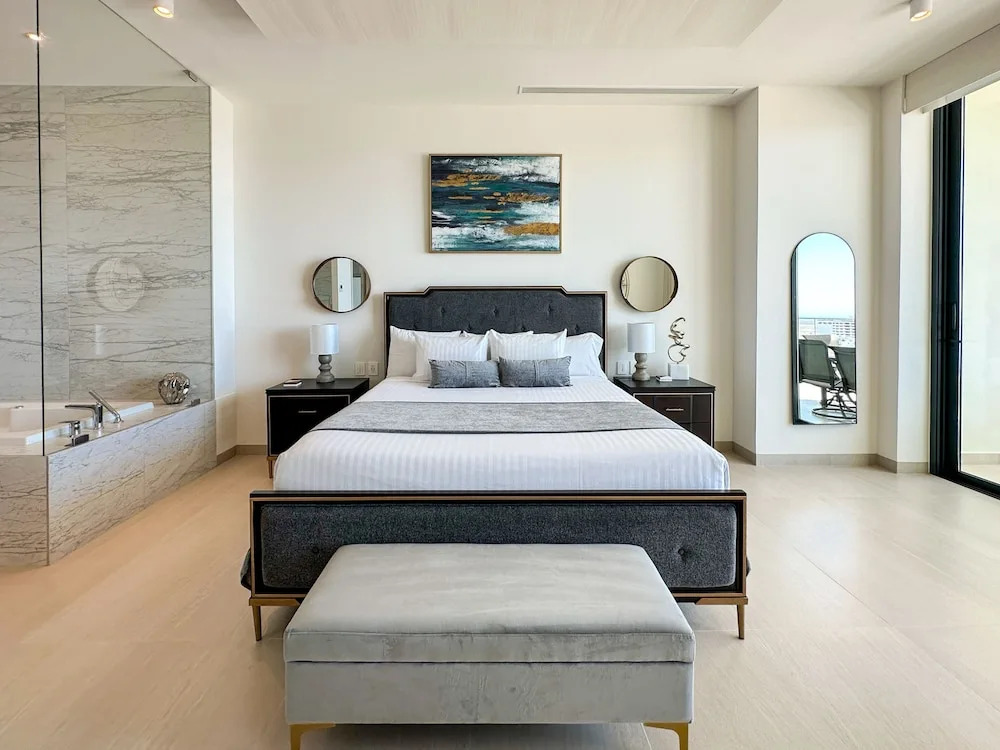 Sandy Beach 2BR Beachfront Getaway