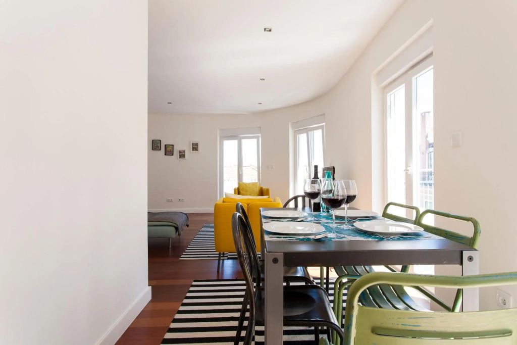 GuestReady - Chic flat near Estrela Garden