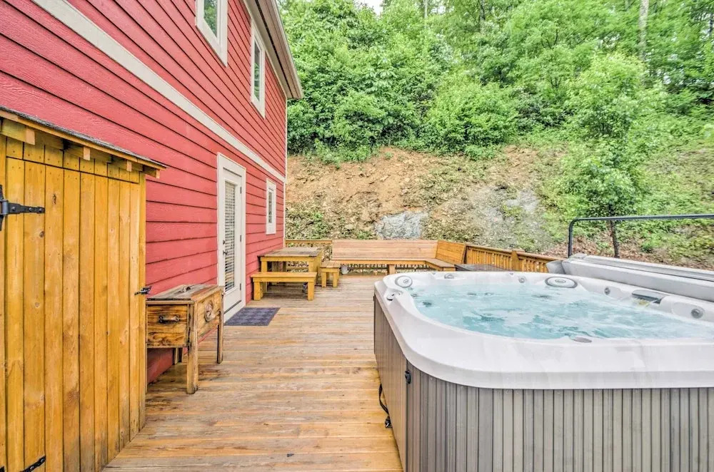 Mountain View Boone Home Close to Blue Ridge Pkwy!