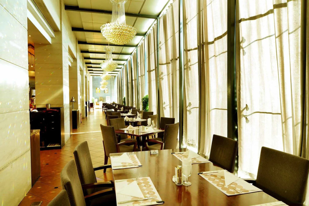 Sovereign Hotel