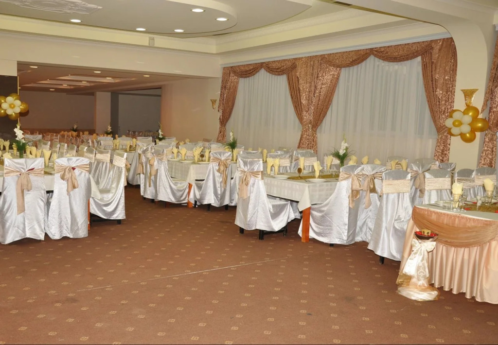 Hotel Feni