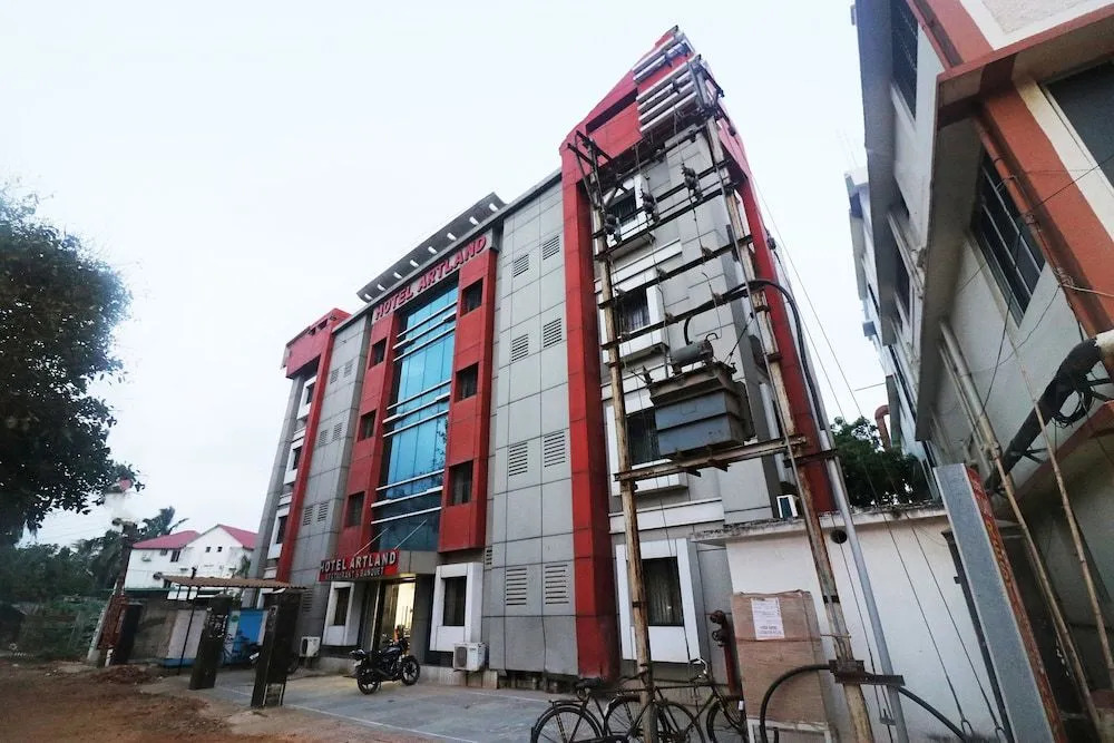 OYO 12769 Hotel Artland