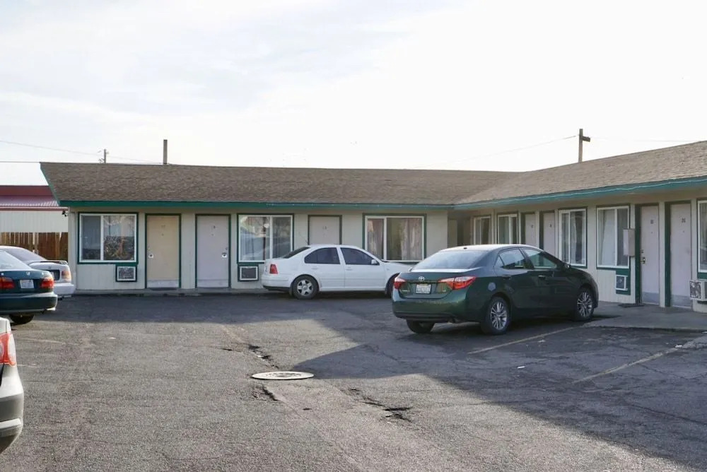 Townhouse Motel