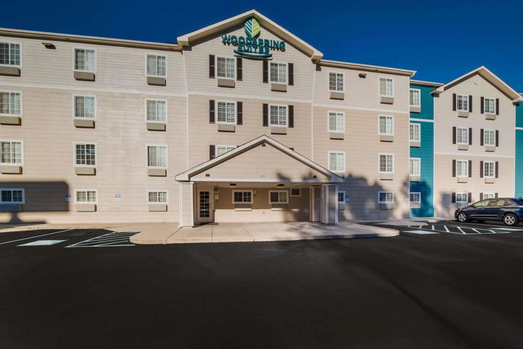 WoodSpring Suites | North Charleston Airport I-526