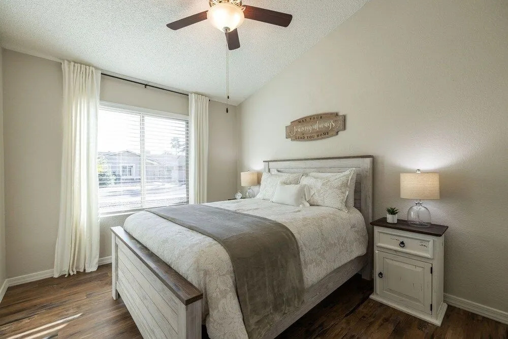 Scottsdale Friess 4 Bedroom Home by RedAwning