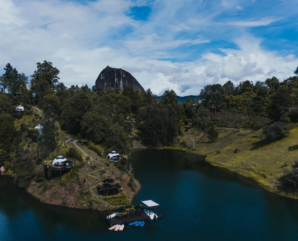 Domus Glamping Guatapé