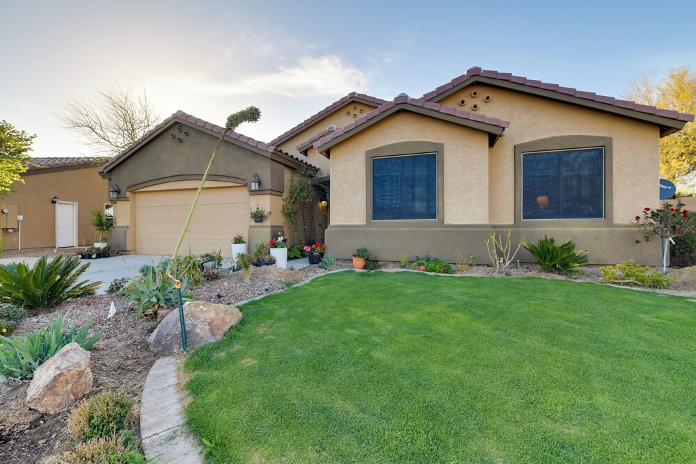 Outdoor Oasis w/ Private Pool! Casa Grande Escape
