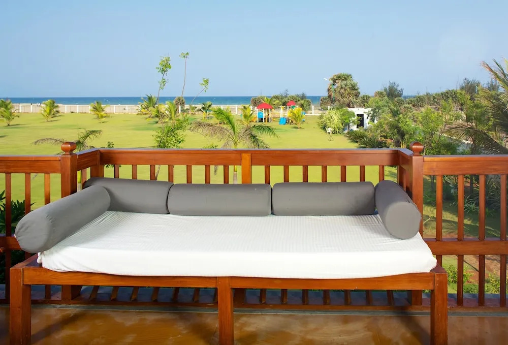 Palette Resorts - Le Pondy