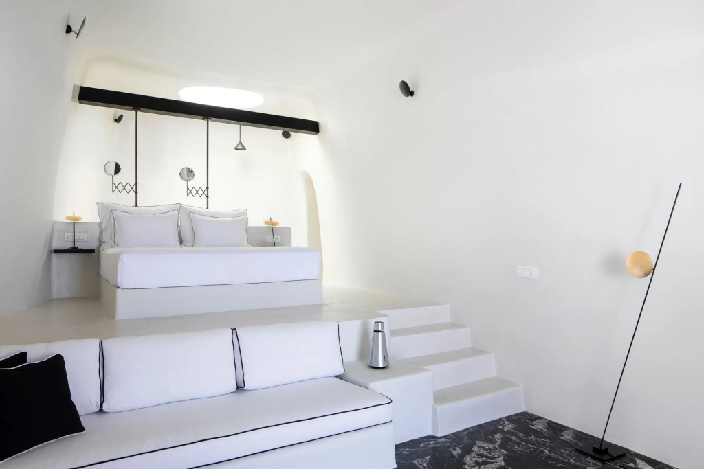 Abyss Santorini