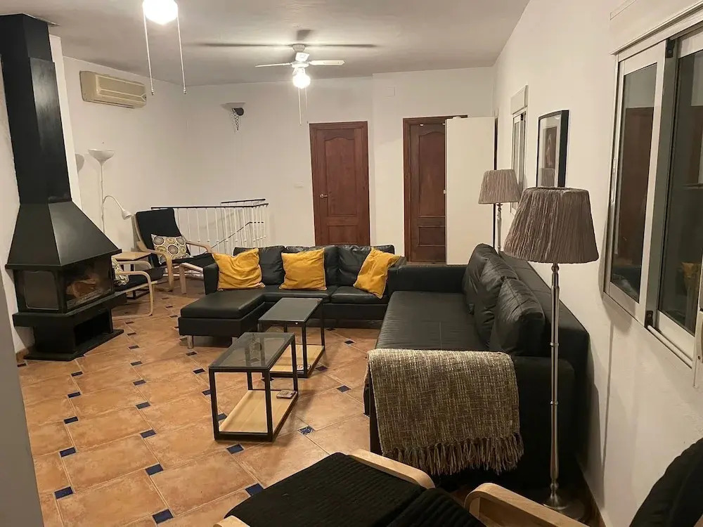 Lovely 10-Bed Villa with Private Pool & Garden