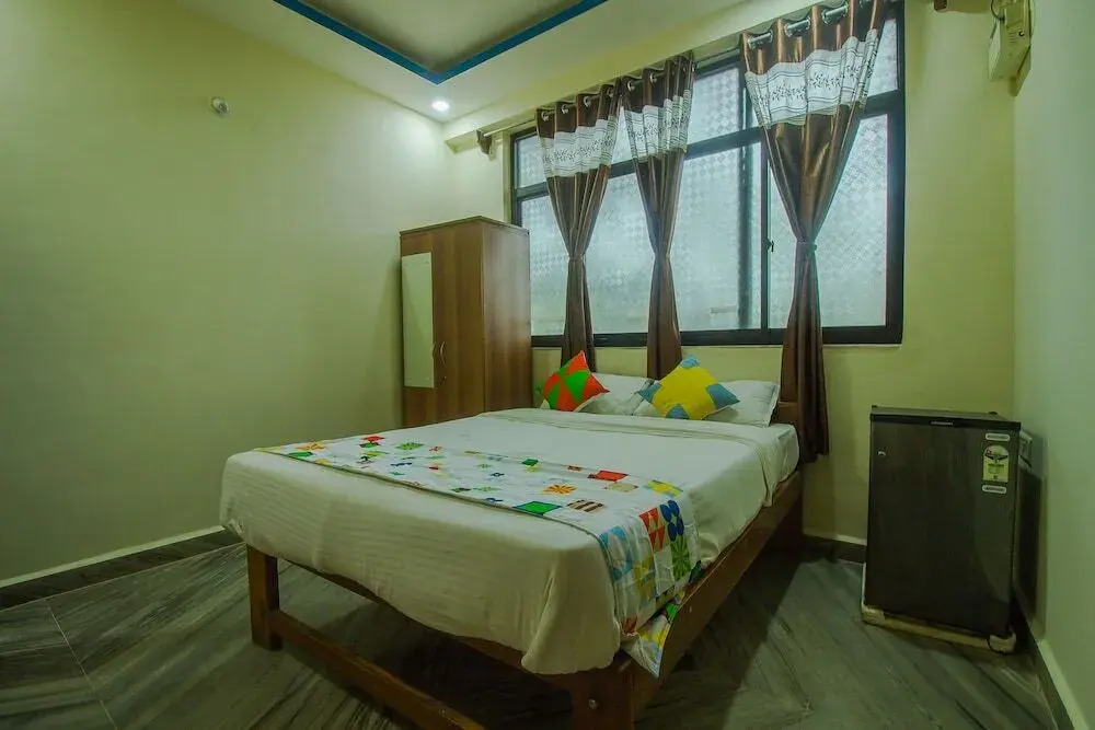 Home Elegant Stay By OYO Rooms