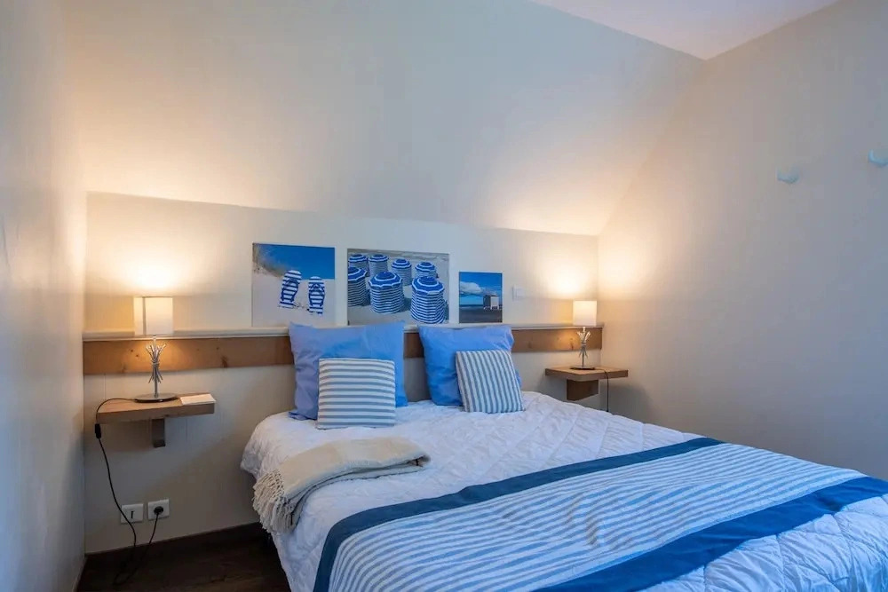 Retreat With Garden or Golf Views