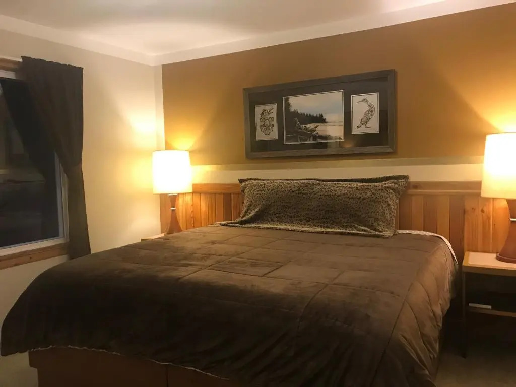 Higgins Inn