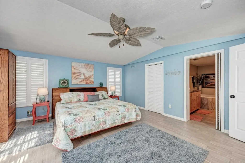 Island Getaway - 205 - 56th