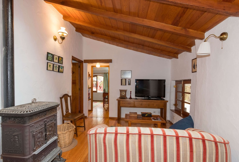 Casa Vacacional con Piscina en Caideros