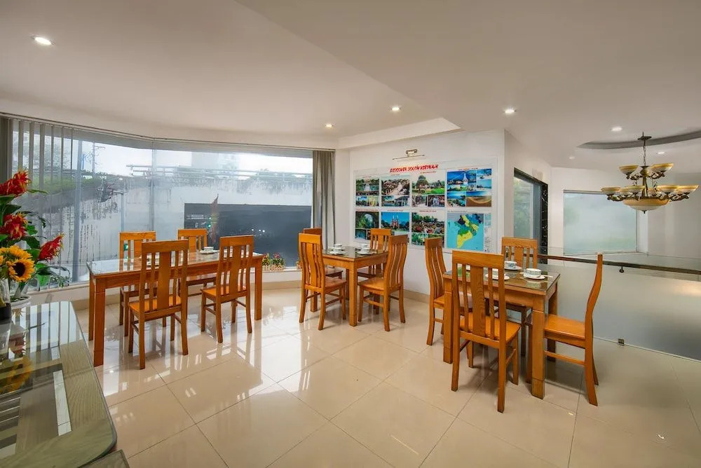 Hanoi Airport Suites Hostel & Travel