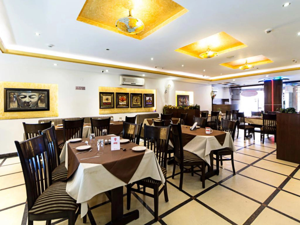 Airport La Sapphire Hotel & Restaurant