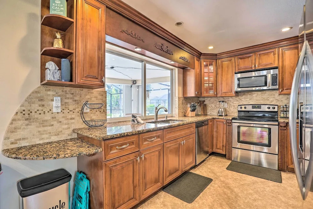 Private Pool + Covered Patio: Cape Coral Haven!
