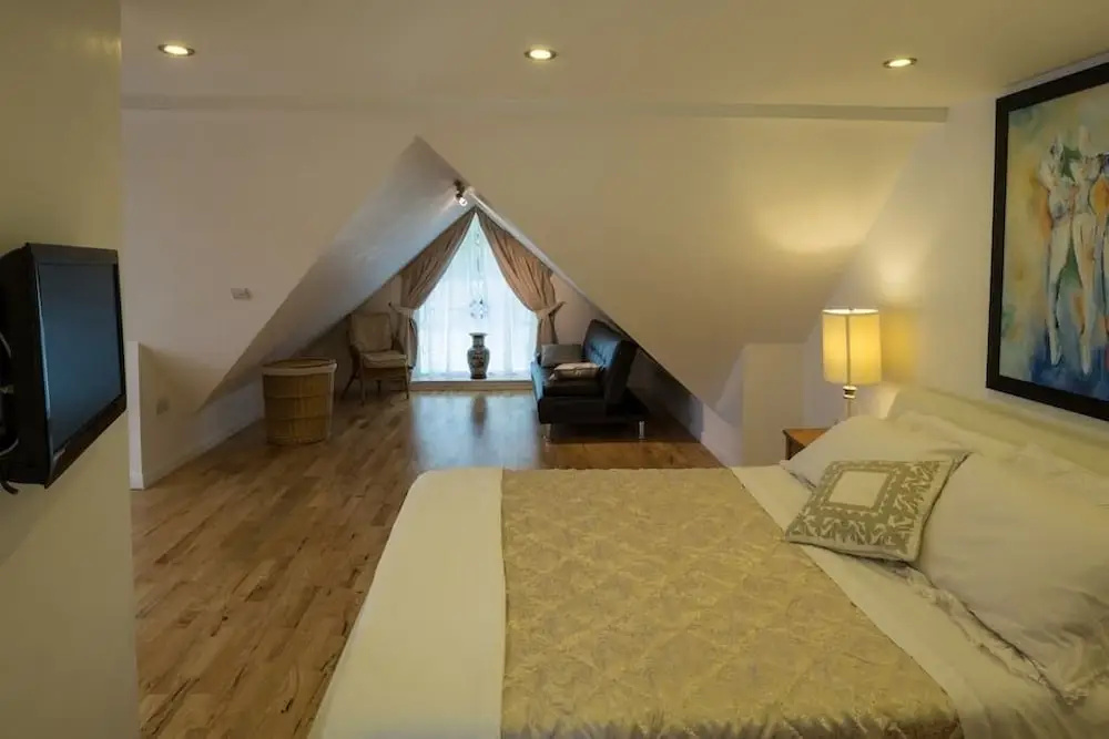Lake View Lodge