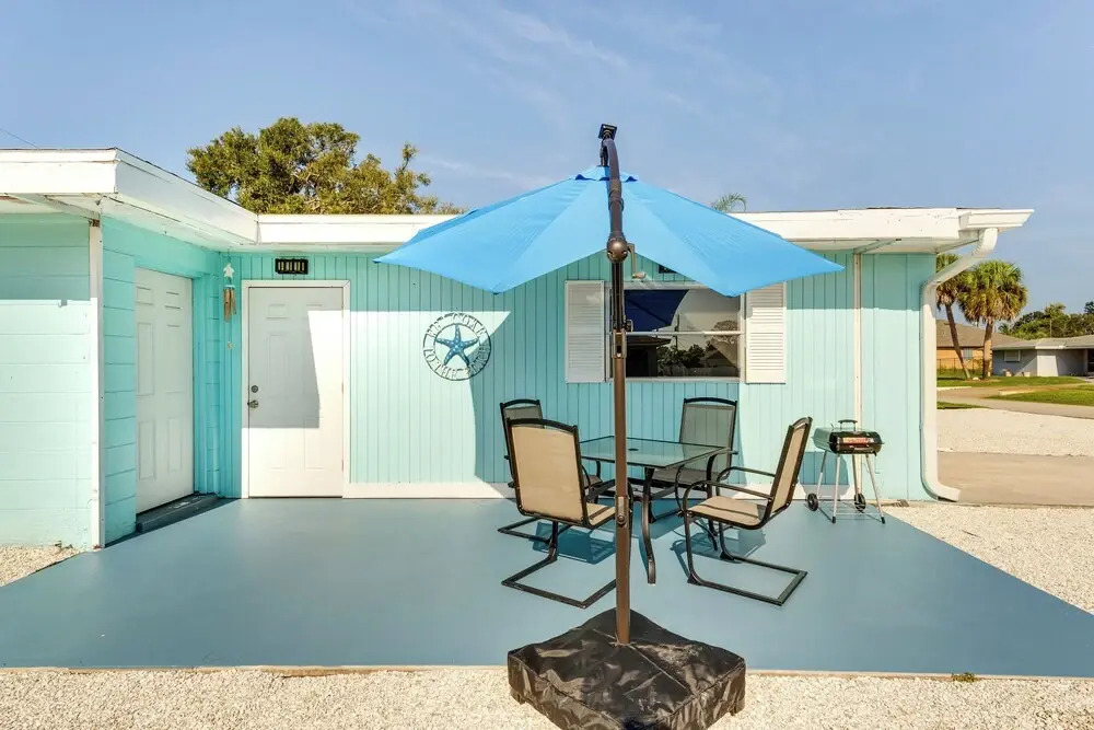Pet-friendly Venice Vacation Rental, 3 Mi to Beach