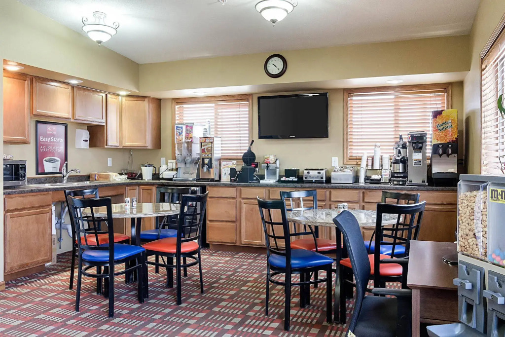 Econo Lodge Jamestown South