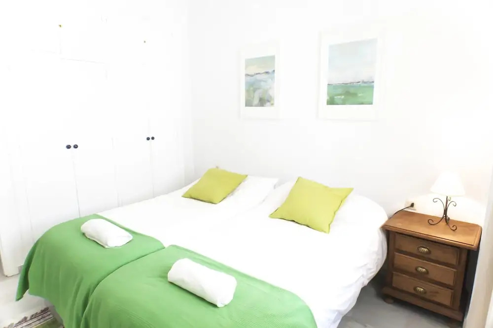 Archeros Suite by Valcambre